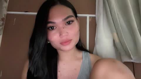 yrdrmgrl_jennie26 online show from 11.25.25