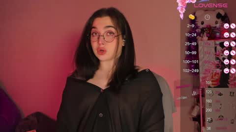 Ysabell online show from 01.04.25