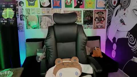    rawr   Anne Independent model      online show from 02.28.26