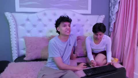 Snapshot of yui_and_rin chatting on 11.07.25 yui_and_rin online show from 11.07.25