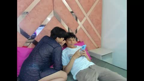 Yui  Rin online show from 12.02.25