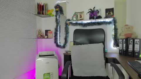 Snapshot of yukiodavis chatting on 12.06.24 Yukio Davis  online show from 12.06.24