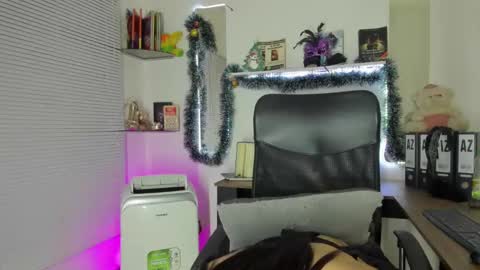 Snapshot of yukiodavis chatting on 12.06.24 Yukio Davis  online show from 12.06.24