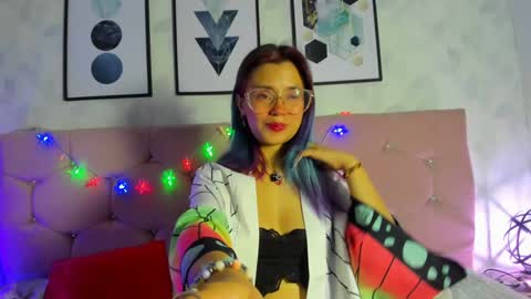 Yukki Kuran online show from 01.07.25
