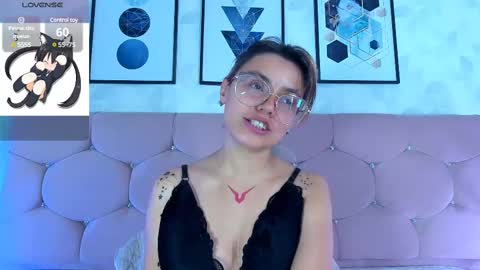 Yukki Kuran online show from 02.26.25