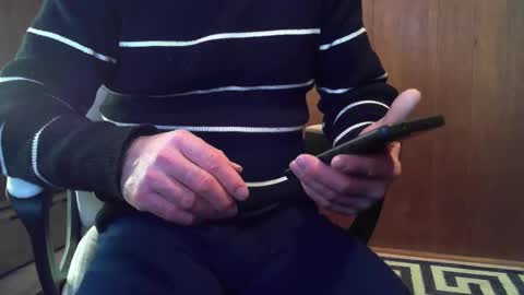 Snapshot of yulanesca chatting on 02.20.25 Russ online show from 02.20.25