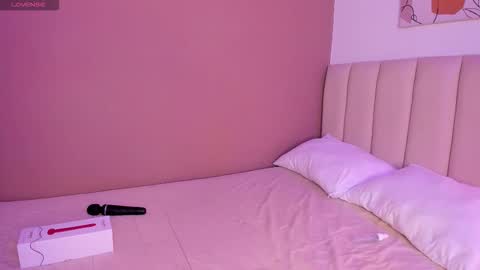 Yuliet online show from 10.14.25