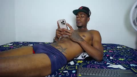 Snapshot of yulian_23 chatting on 10.06.25 Ivan online show from 10.06.25