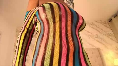 yuliana__cambell online show from 12.23.25