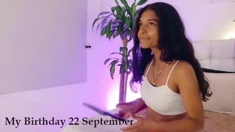 Snapshot of yuliethpetite chatting on 09.13.25 yuliethpetite online show from 09.13.25
