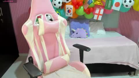 Snapshot of yulii_16 chatting on 06.19.26 Yuli 16 online show from 06.19.26
