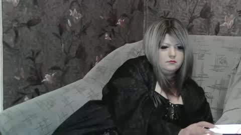 Snapshot of yuliiared chatting on 03.21.26 yuliiared online show from 03.21.26