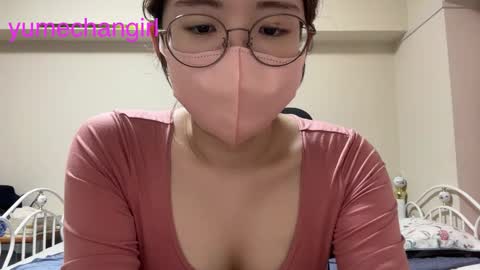 Snapshot of yumechangirl chatting on 09.10.25 YumechangirlAnime Fan online show from 09.10.25