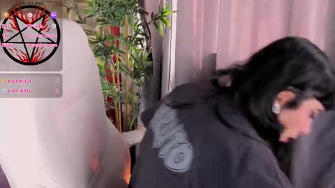 YUMEKO  online show from 10.18.25