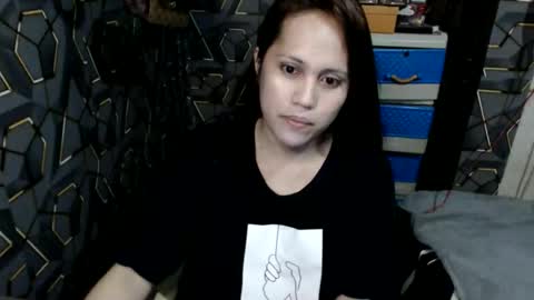 Snapshot of yumi_white chatting on 01.17.26 yumi online show from 01.17.26