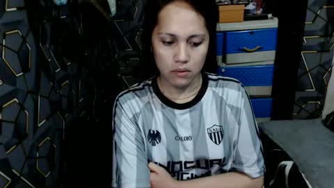 Snapshot of yumi_white chatting on 02.23.26 yumi online show from 02.23.26