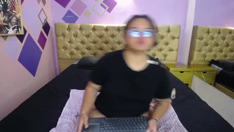 Snapshot of yumiviolet chatting on 02.28.26 YumiViolet online show from 02.28.26