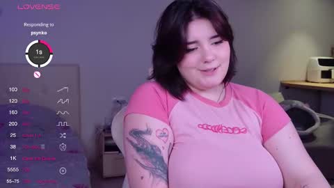 YumemiyaYumi online show from 11.19.25