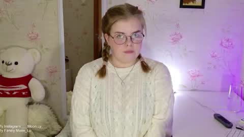 Polly online show from 10.06.25