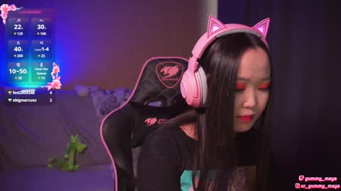 Snapshot of yummy_maya chatting on 12.04.24 Chimi online show from 12.04.24