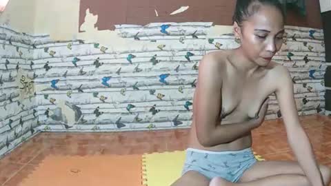 Snapshot of yummysexyhardnipple08 chatting on 09.09.25 jhess online show from 09.09.25