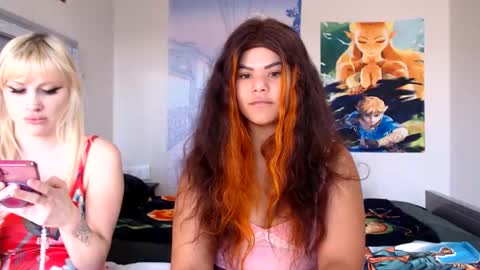 Snapshot of yummyswirl_2963 chatting on 11.24.25 Milky wayyy online show from 11.24.25