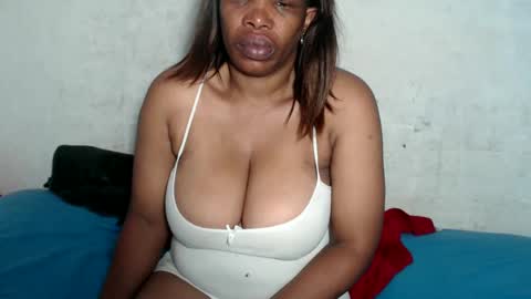yummytittsxx online show from 12.03.24