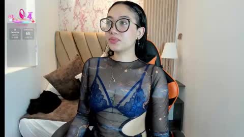 Yuna  online show from 09.20.25