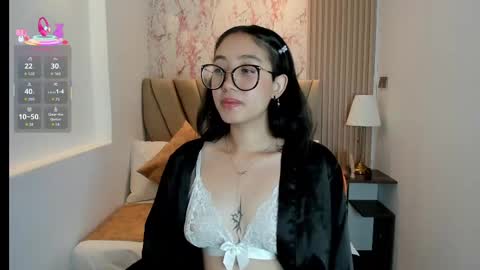 Yuna  online show from 09.29.25