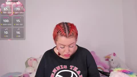 yunahott_ online show from 11.11.25