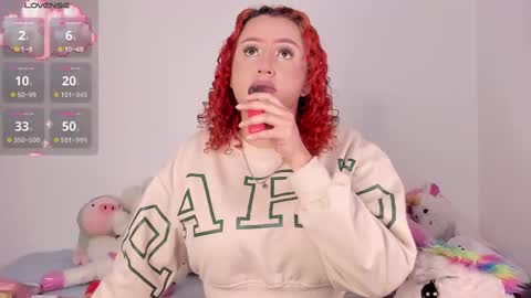 yunahott_ online show from 11.18.25