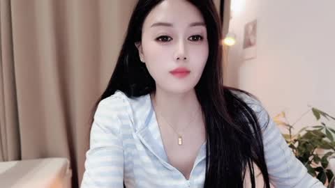 YunEr online show from 04.22.26