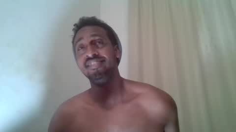 Snapshot of yungma chatting on 12.15.24 yungswade online show from 12.15.24