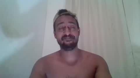 Snapshot of yungma chatting on 01.04.25 yungswade online show from 01.04.25