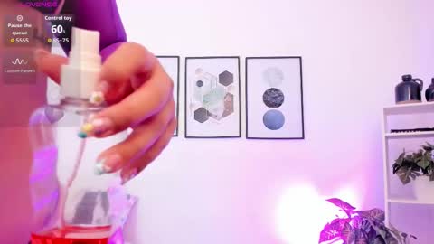 Yunna online show from 11.03.25