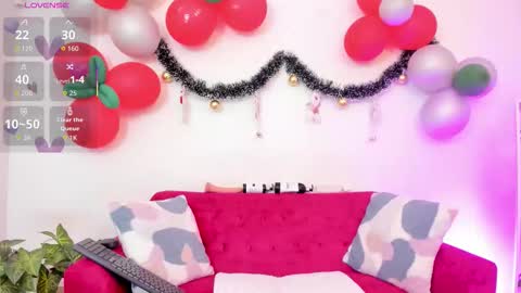 Yunna online show from 12.17.25