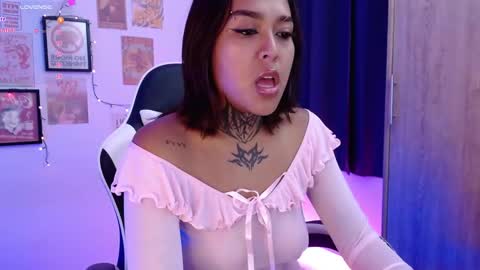 Snapshot of yunomi_1 chatting on 09.10.25 Angelly online show from 09.10.25