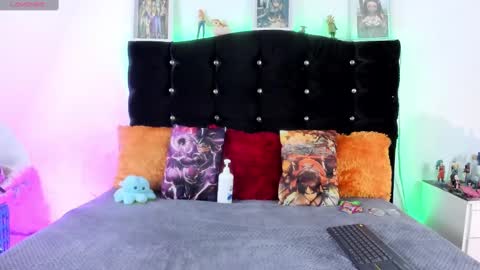 yuong soo online show from 10.07.25