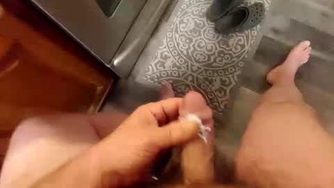 Snapshot of yupthatshim chatting on 12.17.24 yupthatshim online show from 12.17.24