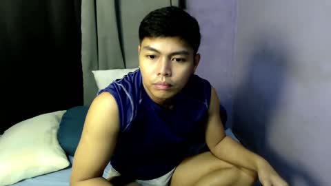 Snapshot of yuri_nation chatting on 12.02.24 yuri nation online show from 12.02.24