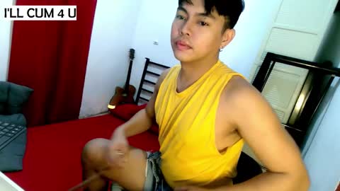 Snapshot of yuri_nation chatting on 02.23.25 yuri nation online show from 02.23.25