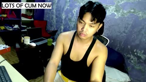 Snapshot of yuri_nation chatting on 03.01.25 yuri nation online show from 03.01.25