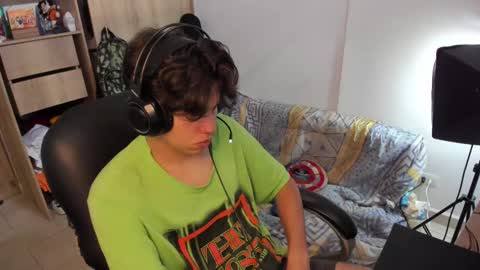 yurii_moody online show from 10.17.25