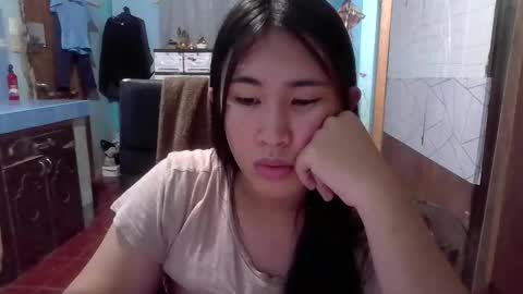 Snapshot of yuriyumixx_xoxo chatting on 10.25.25 yuriyumixx_xoxo online show from 10.25.25