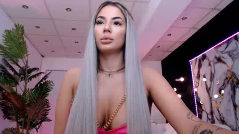 Snapshot of yuukenzi chatting on 06.10.26 Maria online show from 06.10.26