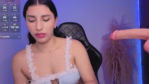yuzii Im new to these pages so I hope you guys are kind to me. online show from 07.11.26