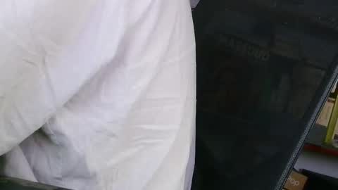 yvanbonar181018 online show from 09.28.25