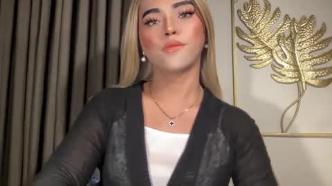 Miss Cali online show from 12.04.24