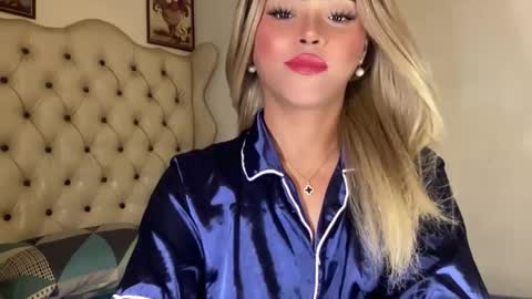 Miss Cali online show from 01.06.25