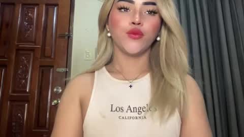 Miss Cali online show from 03.11.25